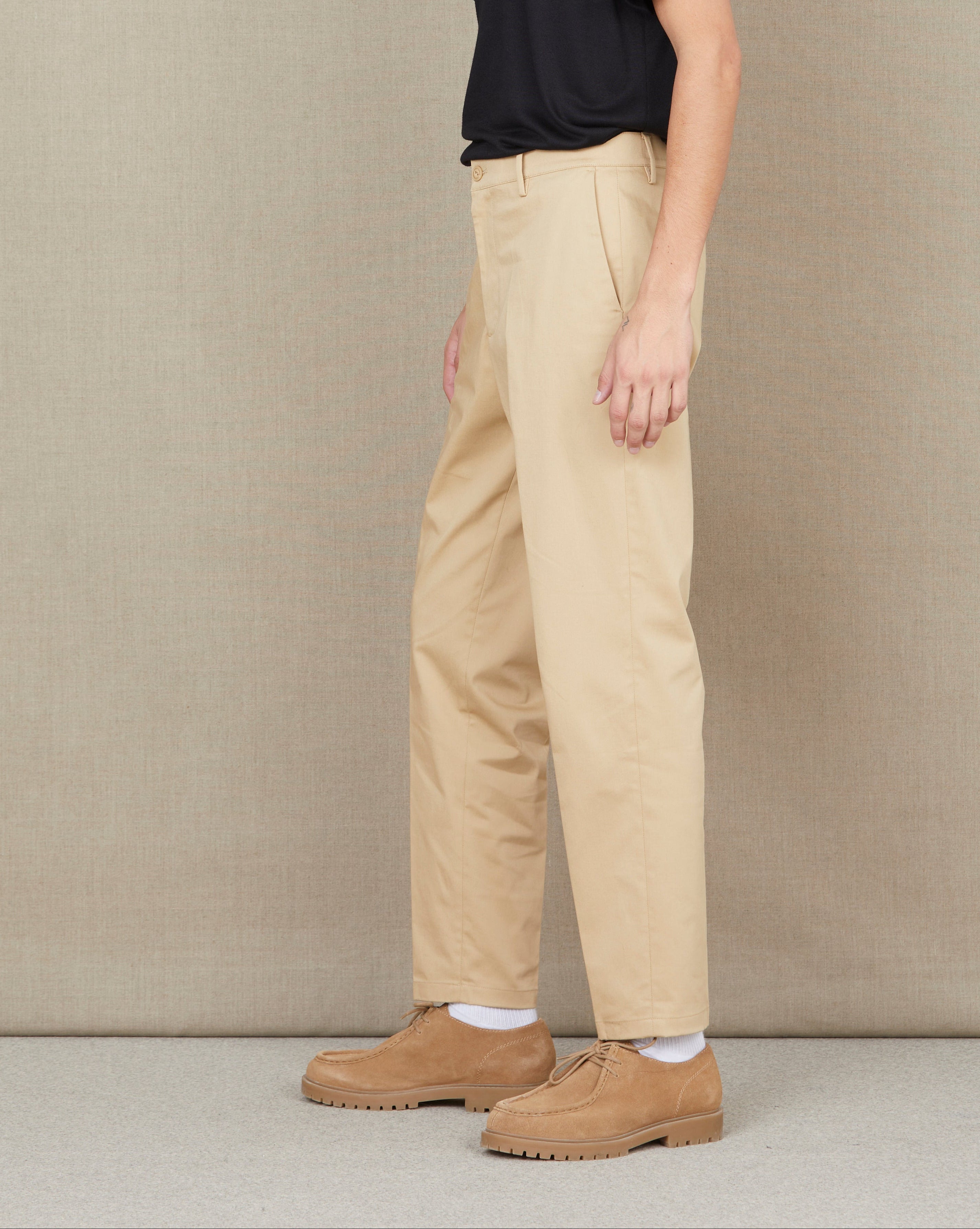 BEIGE PLEAT PANTS