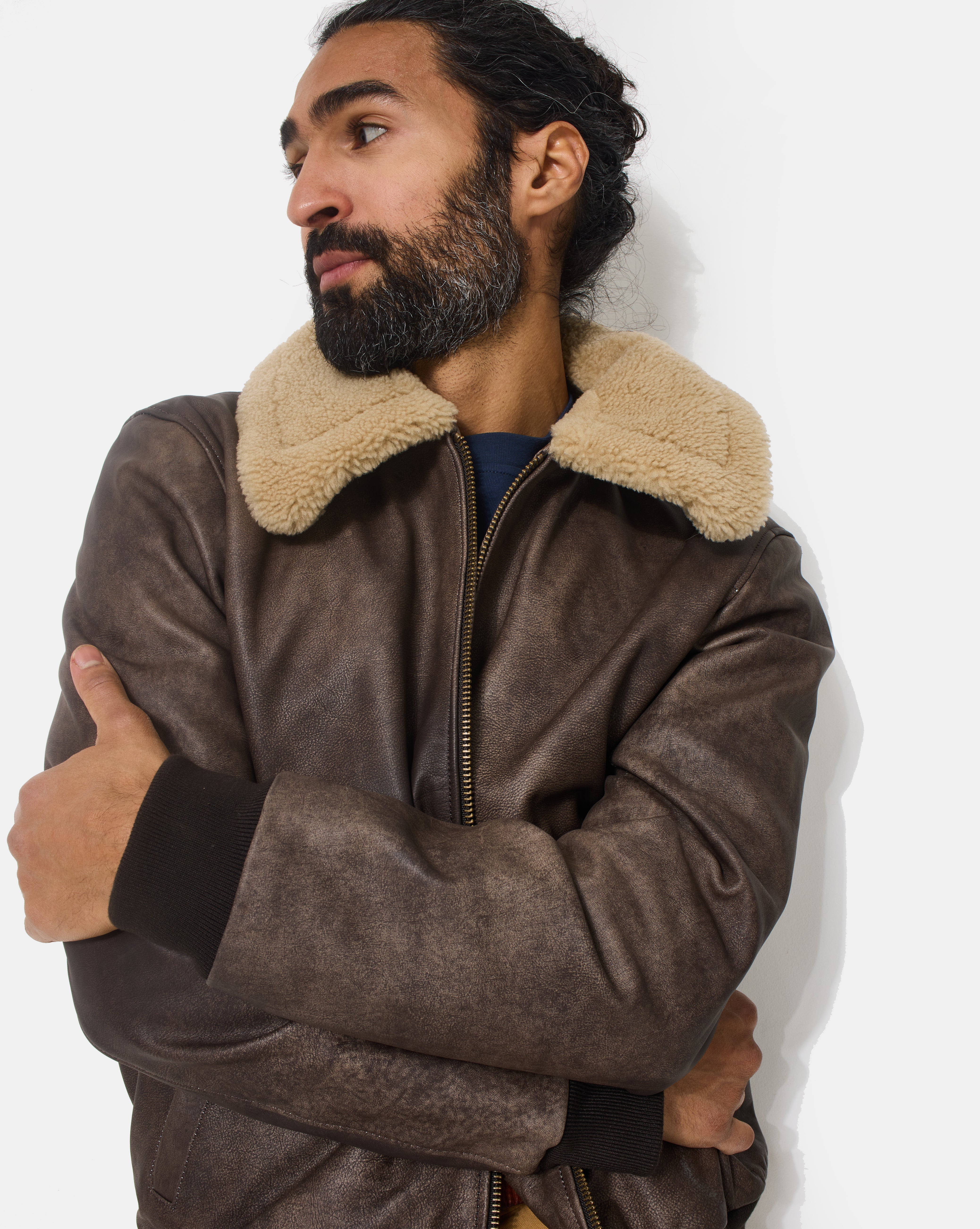 BRAUNE PILOTENJACKE AUS LEDER