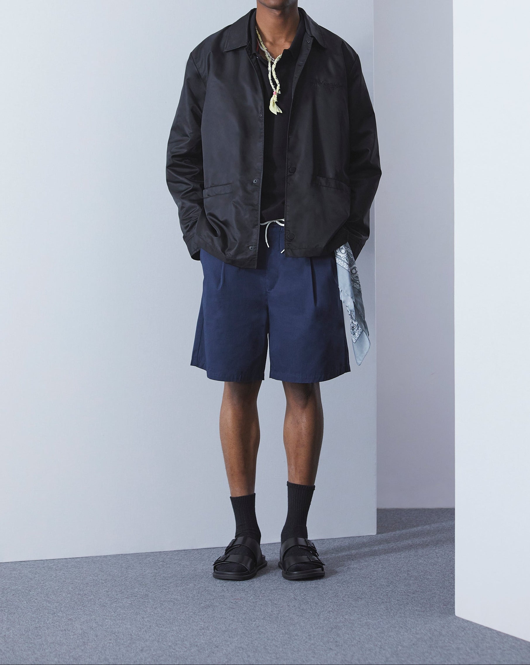 SCHWARZE TRAINERJACKE