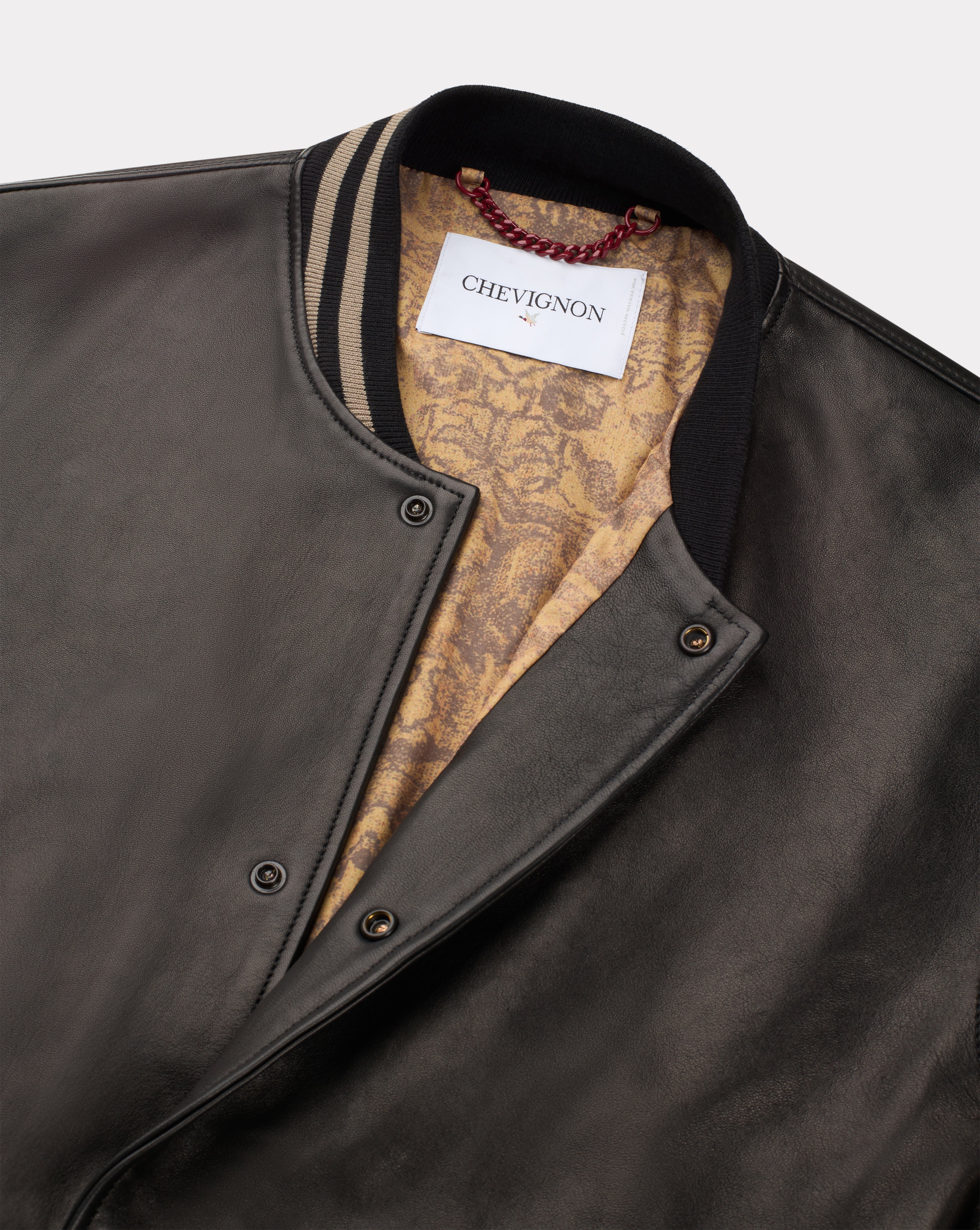 TEDDY VARSITY EN CUIR NOIR