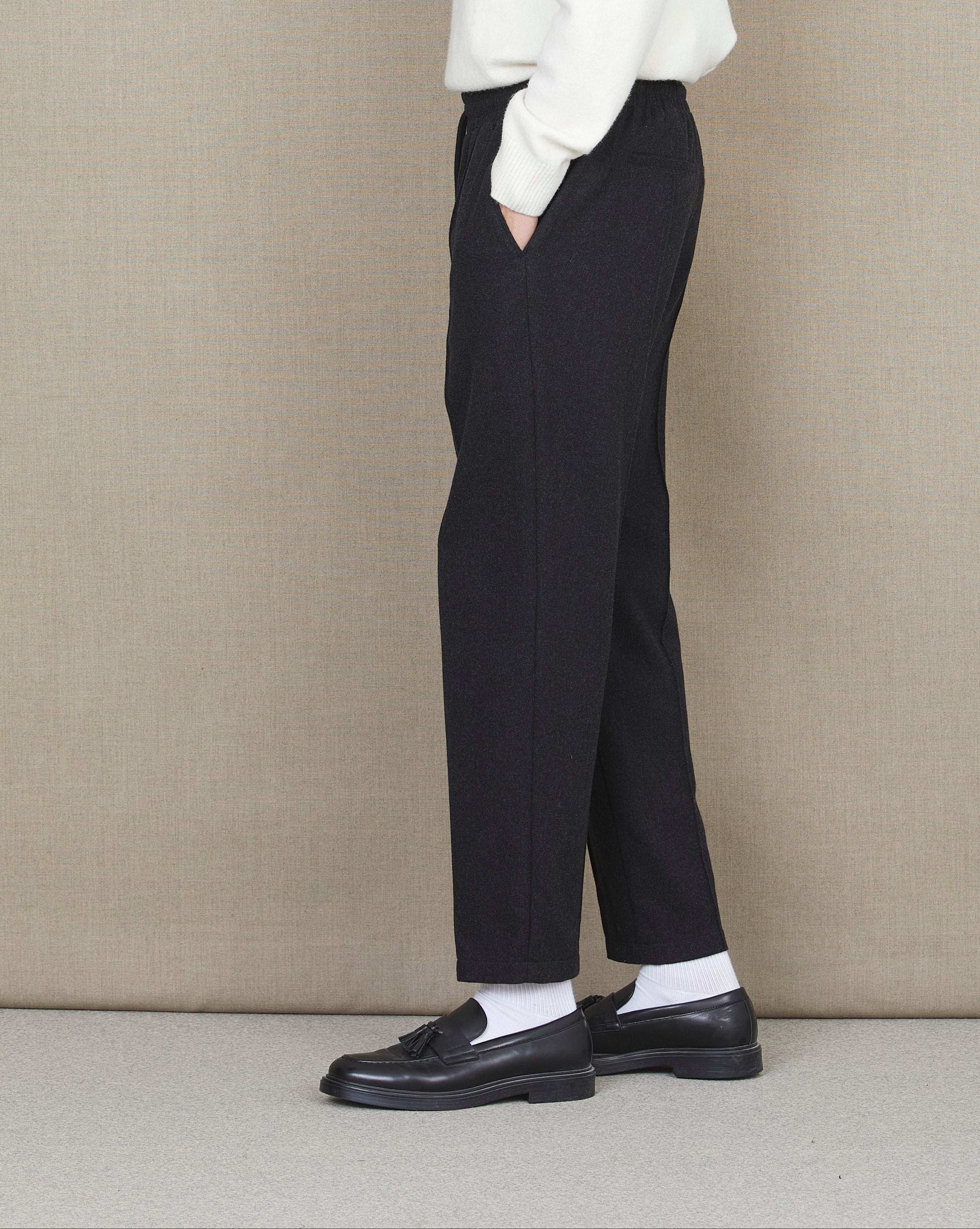 DUCK-FIT-HOSE AUS GRAUER WOLLE