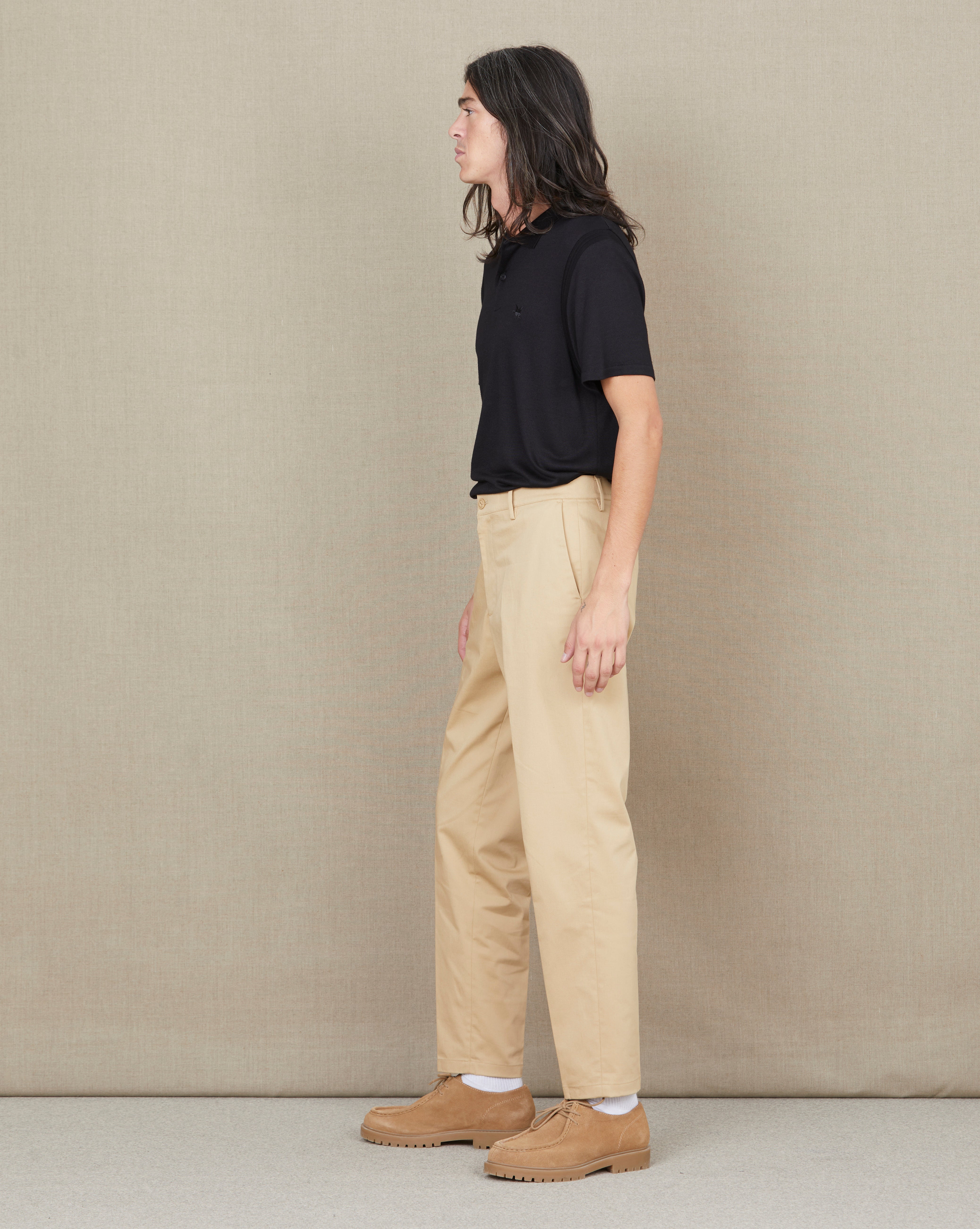 BEIGE FALTENHOSE