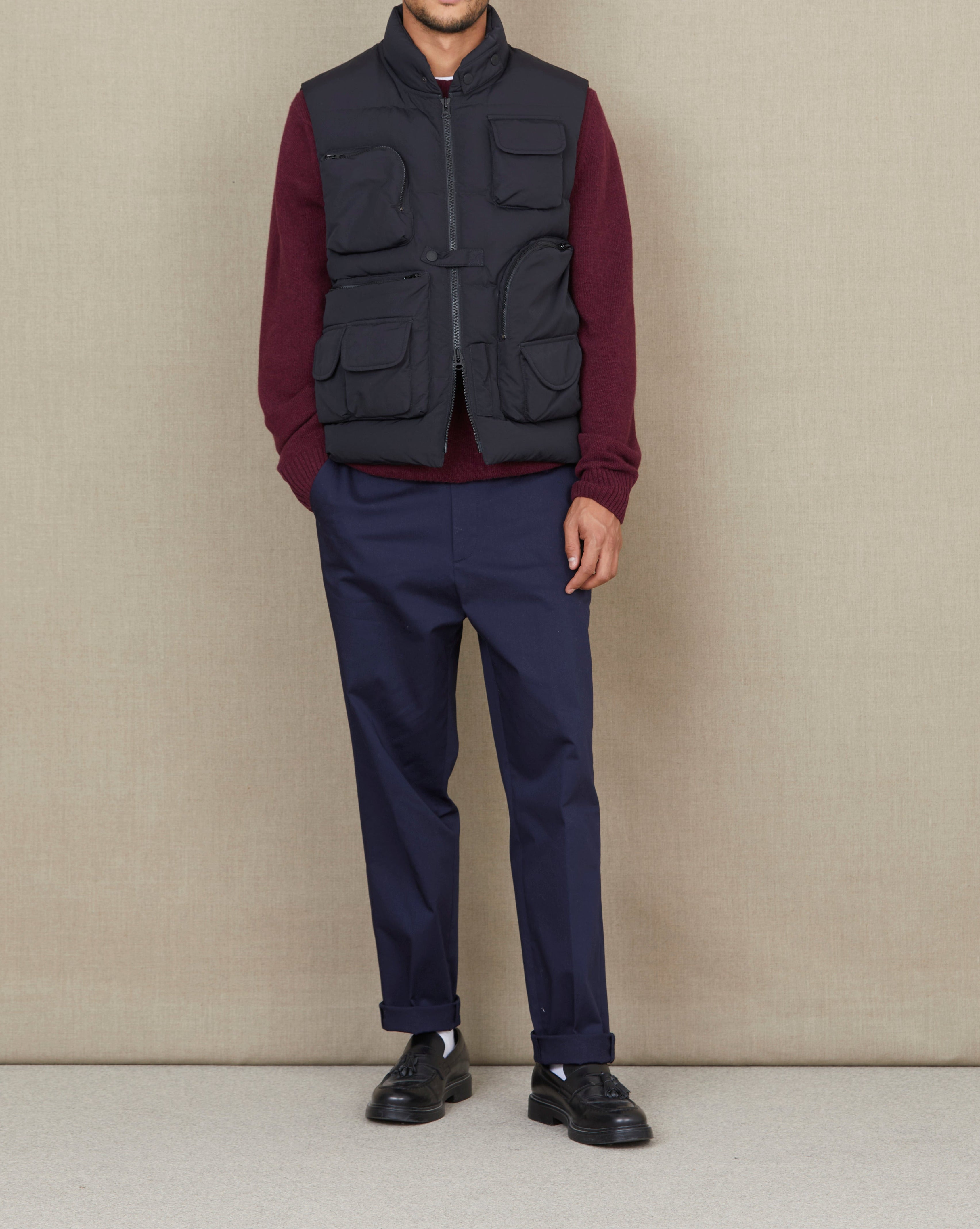 SCHWARZE TOGS COMBAT DAUNENJACKE