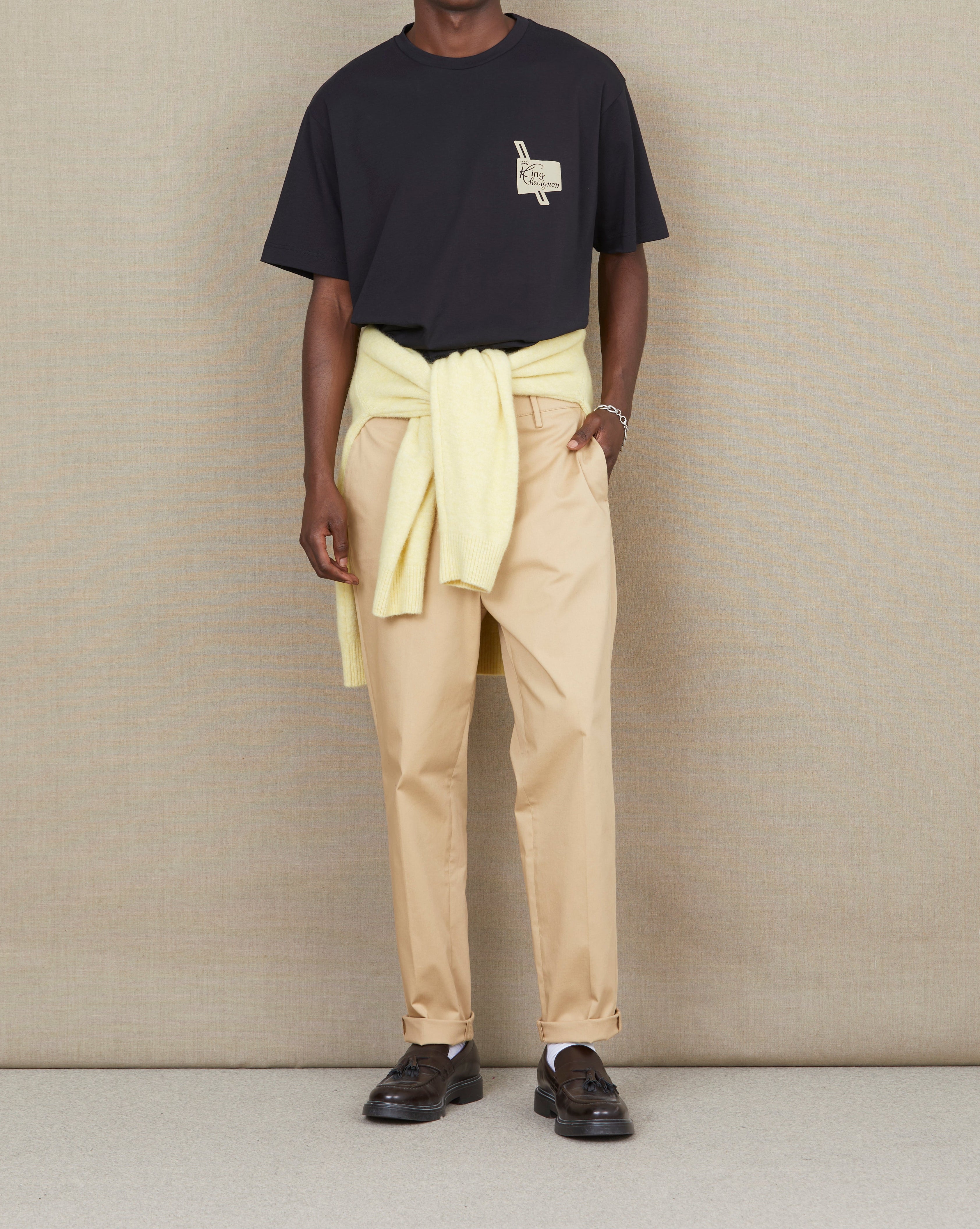 KING CHEVIGNON T-SHIRT SCHWARZES T-STÜCK