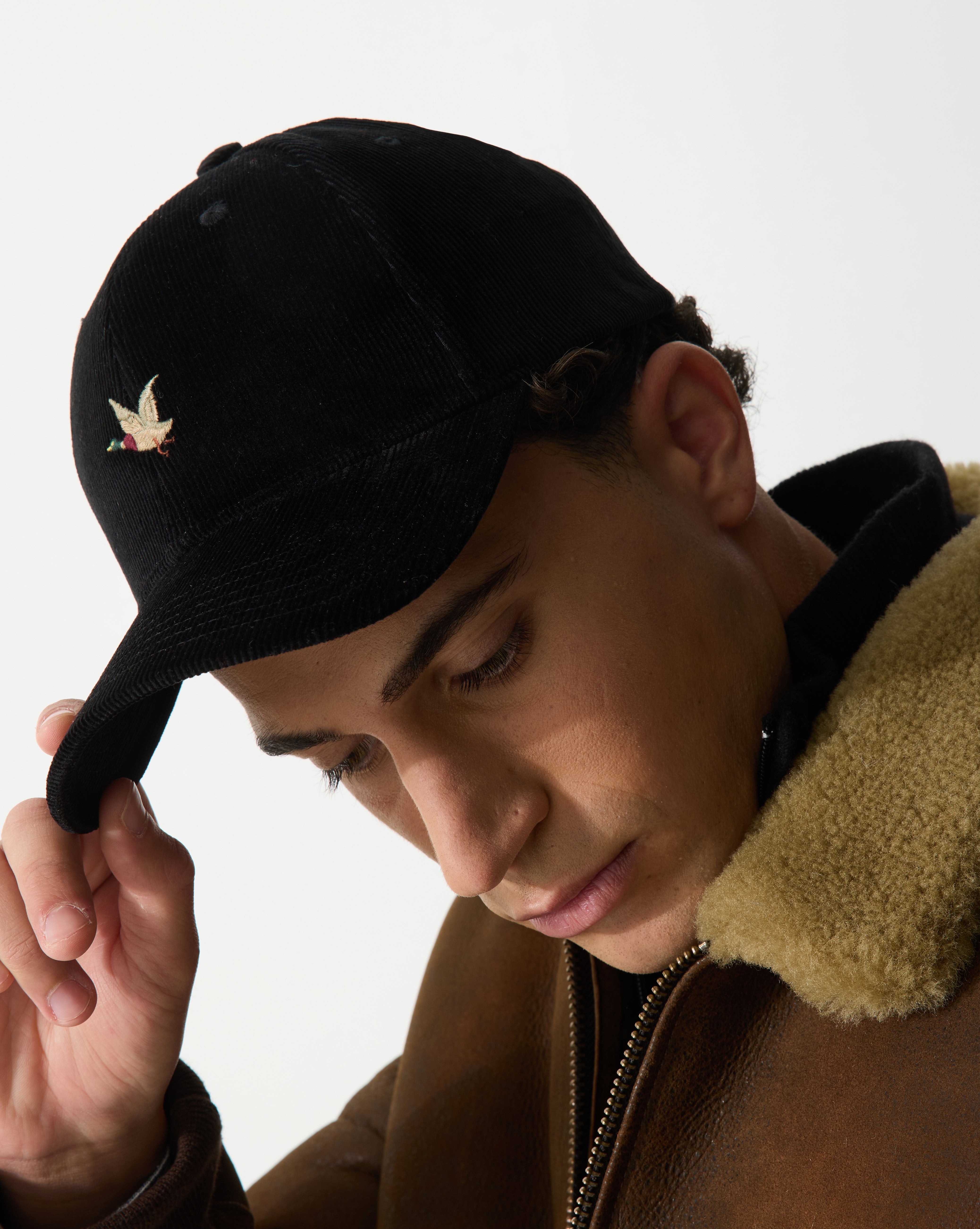 CITY SAMTKAPPE SCHWARZ