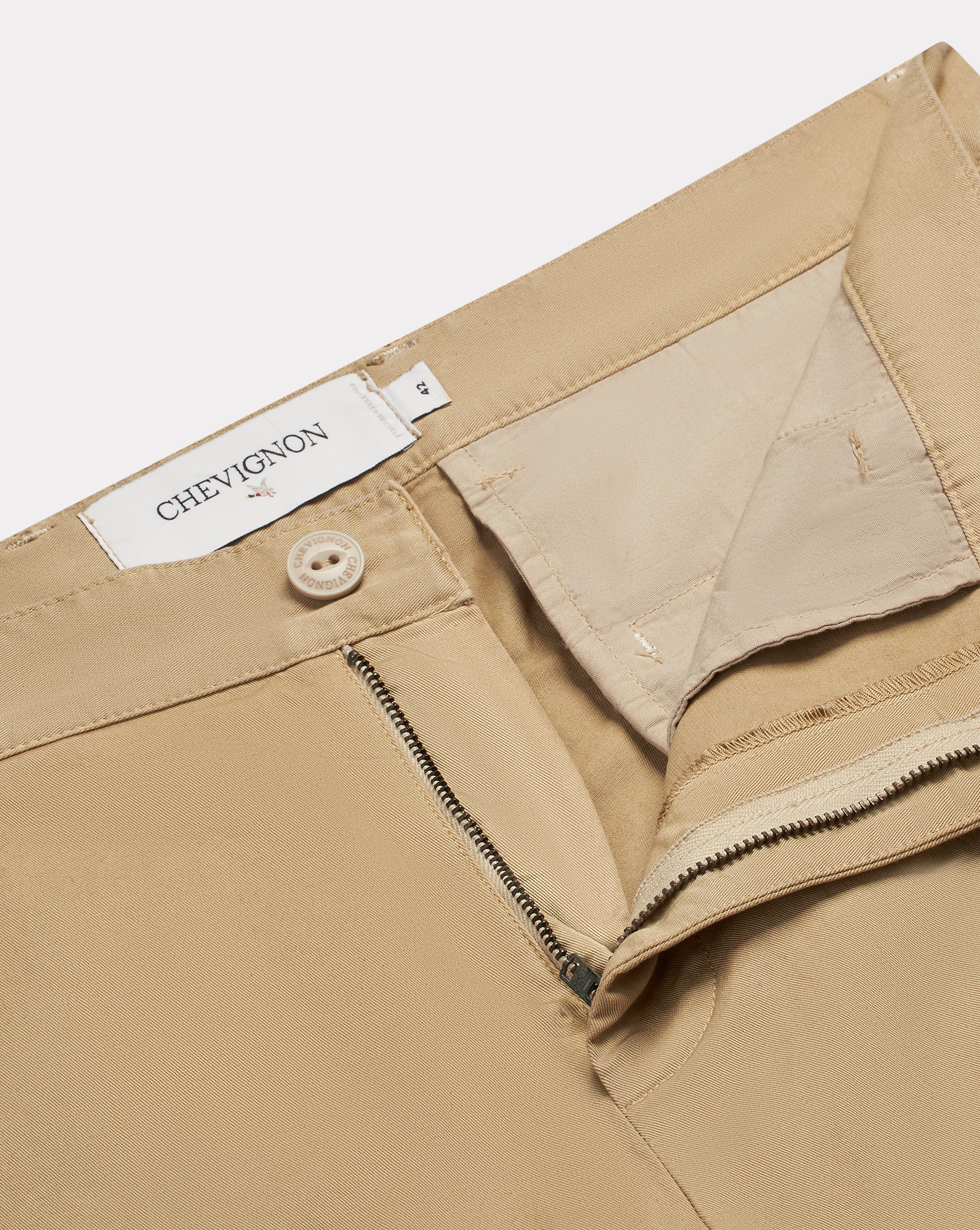 BEIGE FALTENHOSE